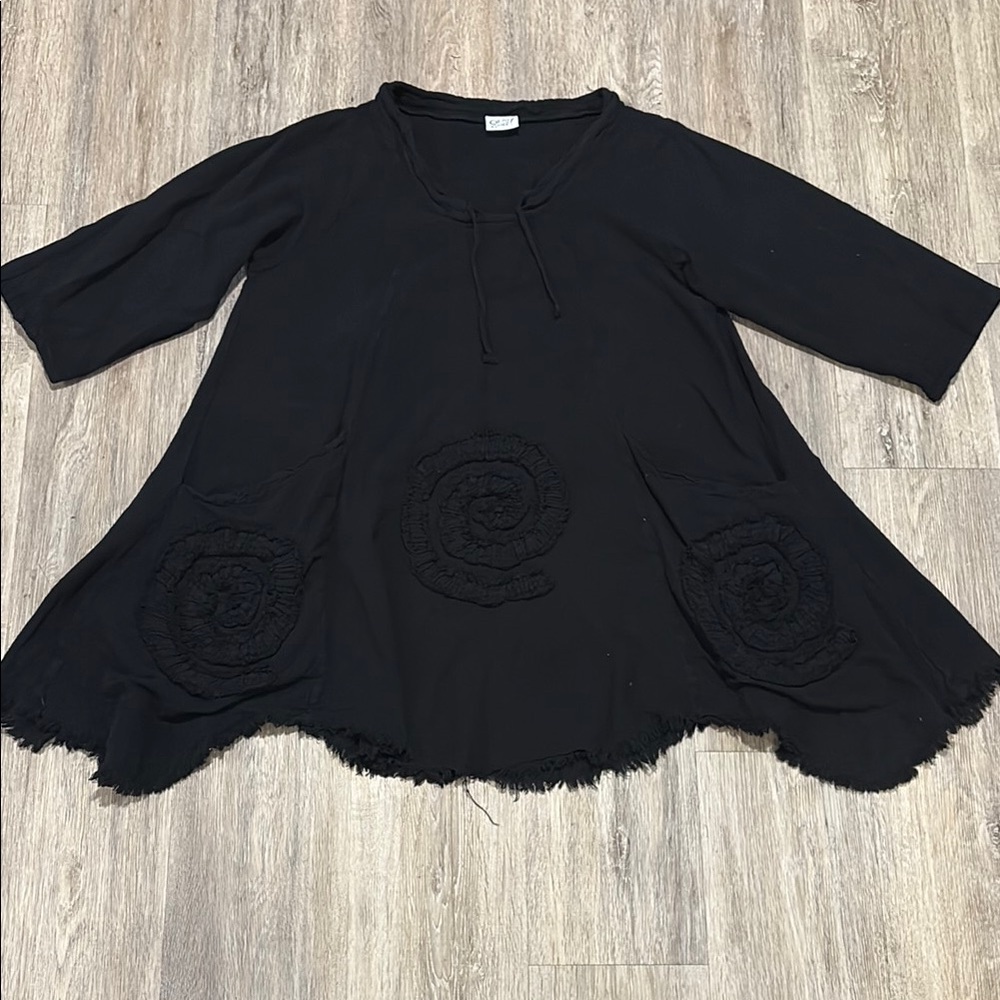 Oh My Gauze Black Tunic with Spiral Design
